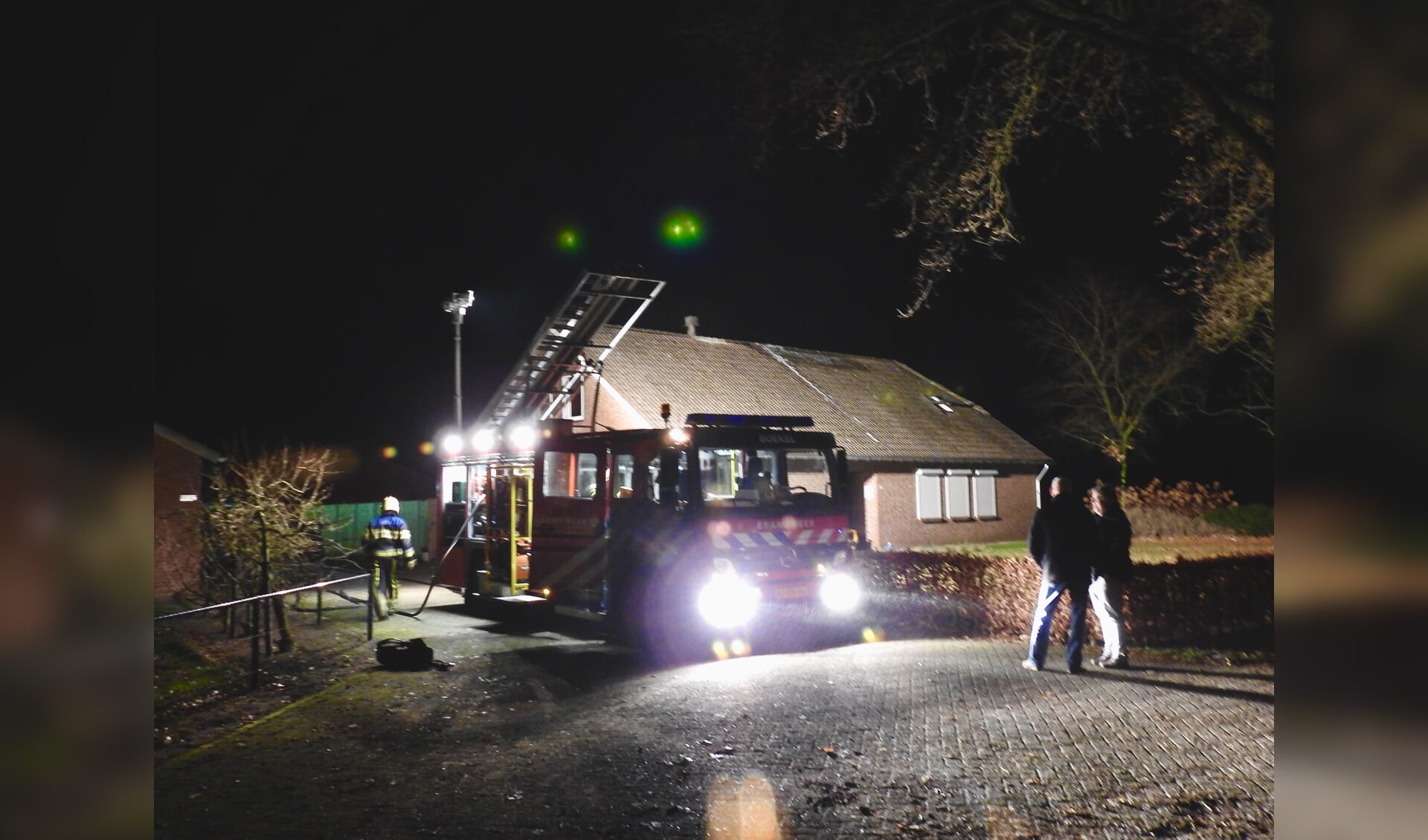 In Venhorst brak in de nacht van 24 op 25 december een brand uit (Foto en bron: 112nieuwsonline.nl)
