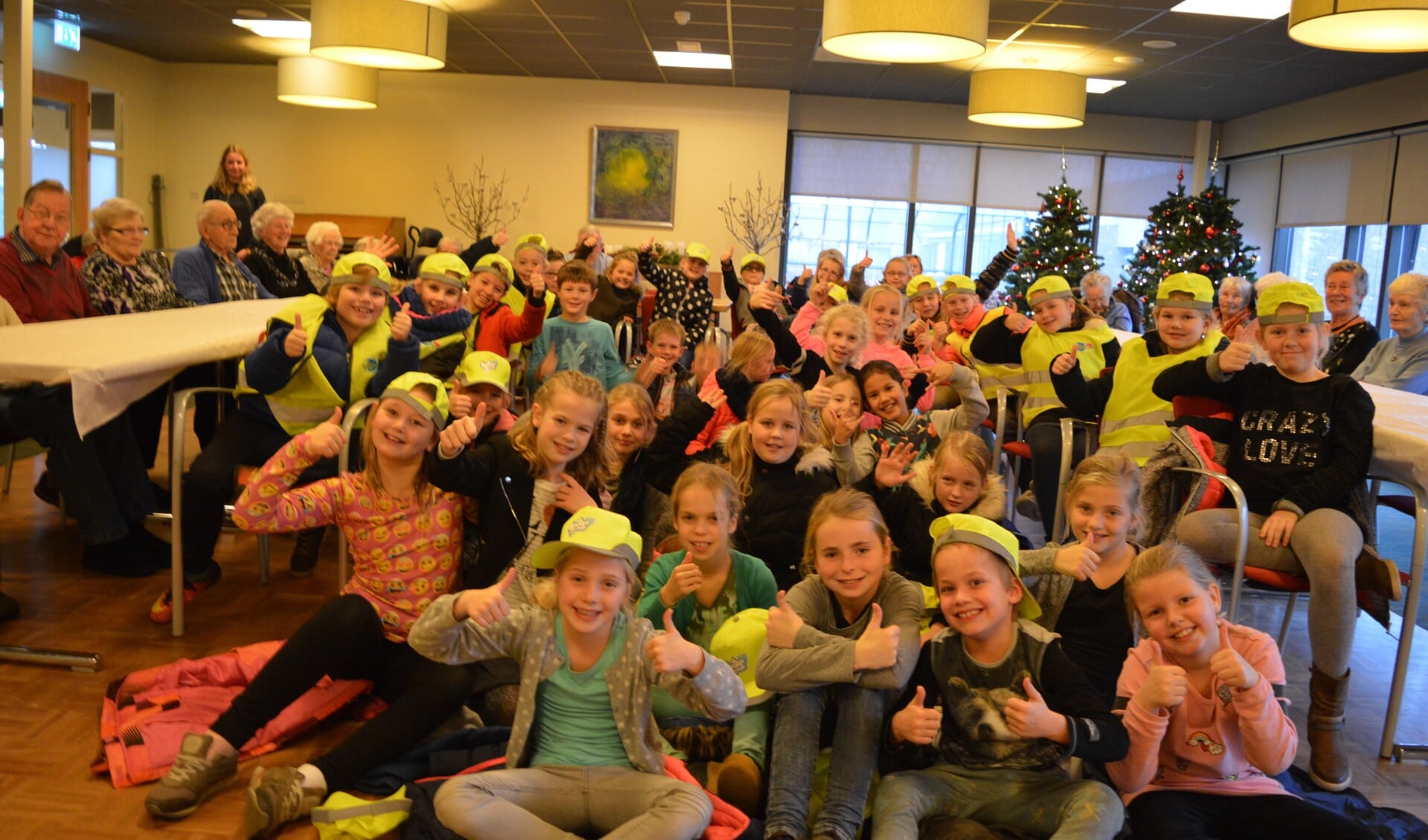 Beestenbenders vierden vorig jaar Kerst met bewoners van een verzorgingstehuis in Winterswijk. 
