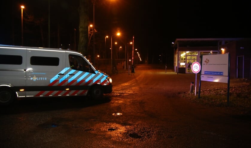 <p>Na 900 incidenten in amper anderhalf jaar tijd werd eerder besloten het AZC in Overloon definitief te sluiten. Het complex wordt nu gebruikt om statushouders tijdelijk op te vangen.</p>