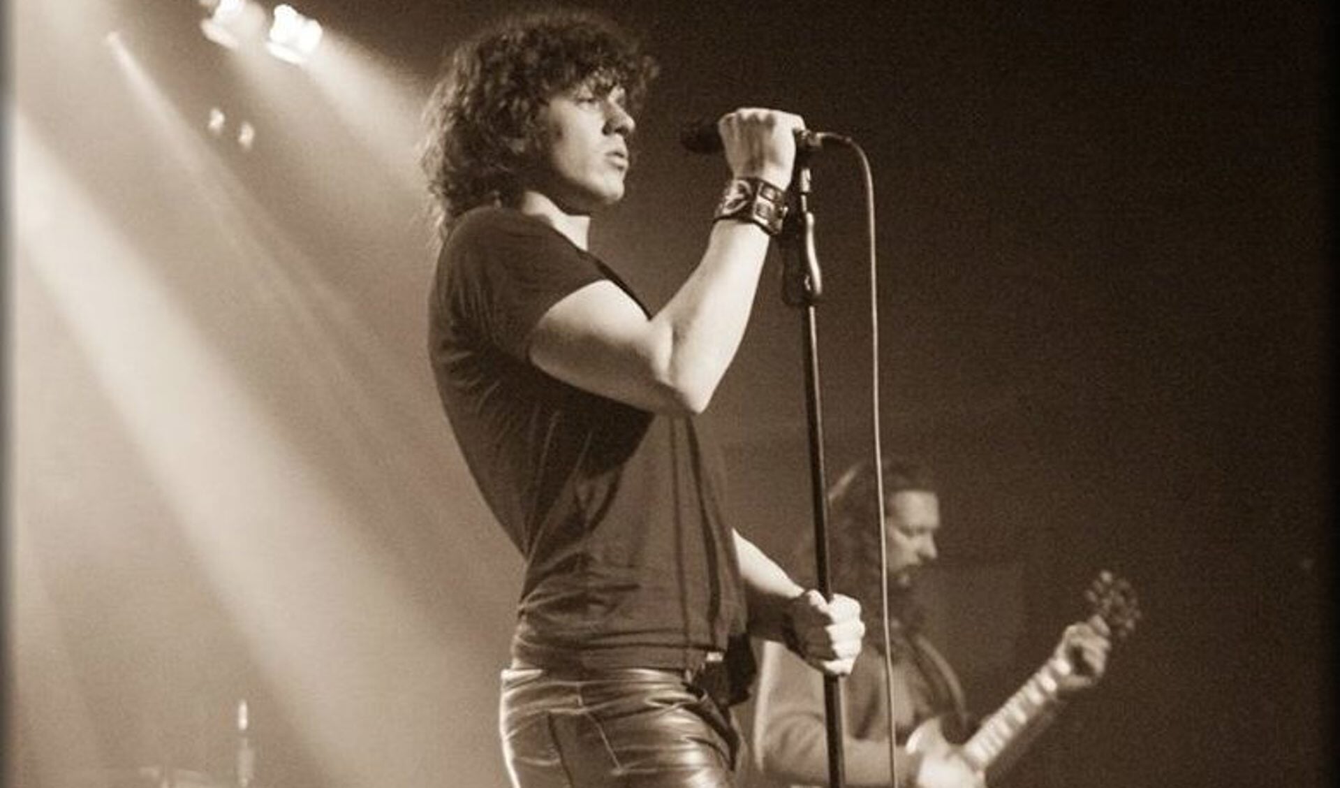 De tributeband weet de sfeer van The Doors in z'n totaliteit te pakken