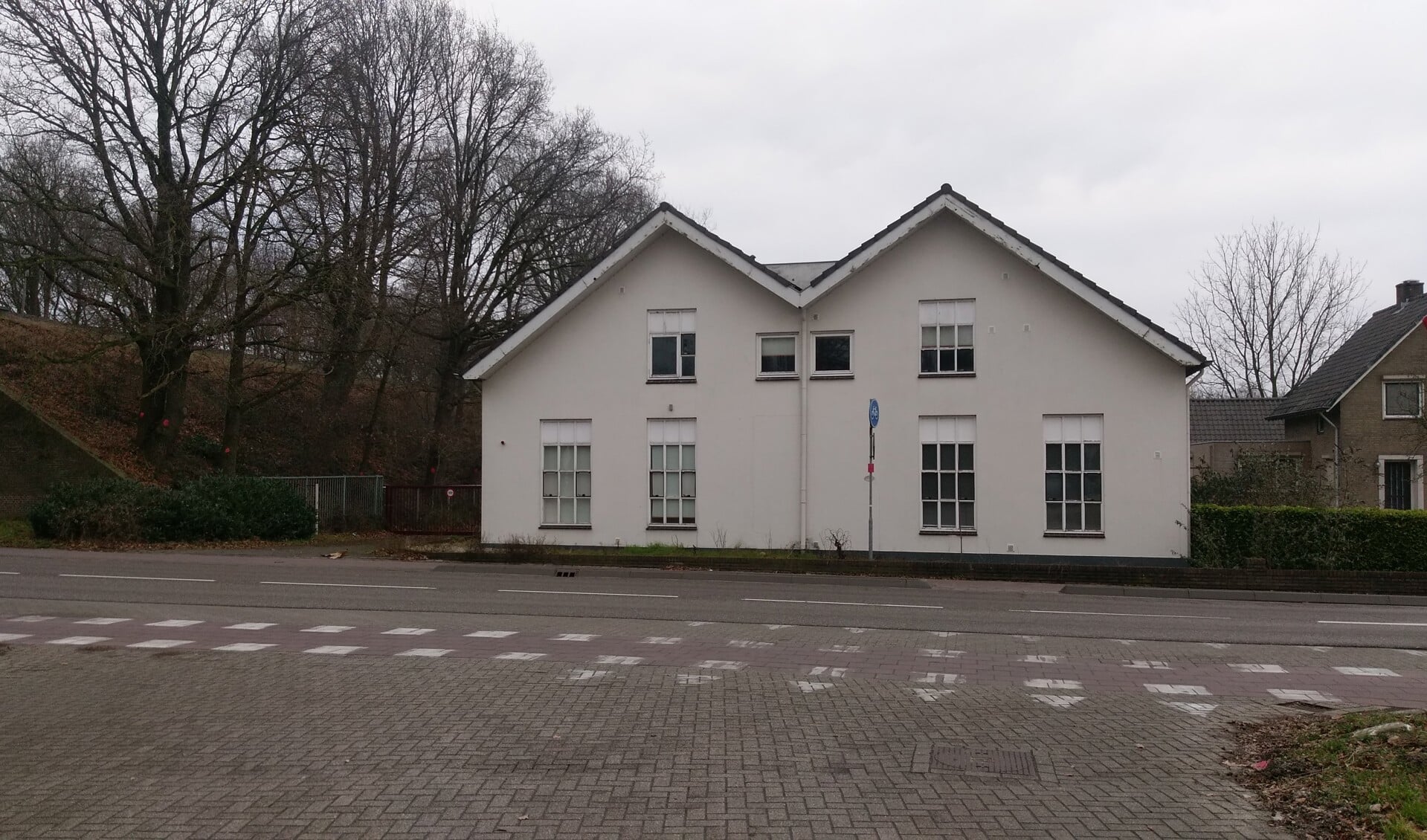 In de voormalige seksclub aan de Rijksweg 37 in Mook komen twaalf studentenkamers.