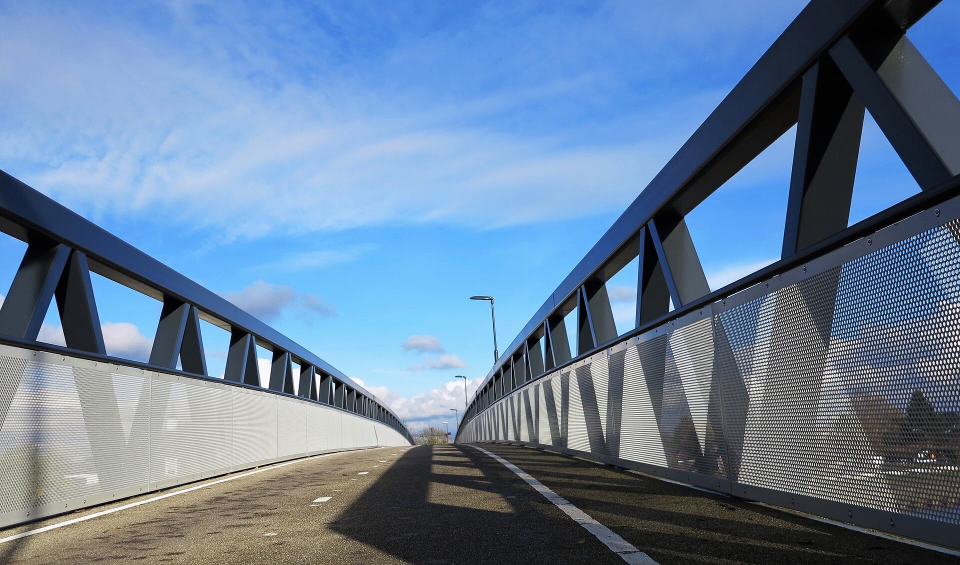 Tussen Katwijk en Mook komt in de toekomst een fietsbrug. (foto: Jo van Boxmeer)