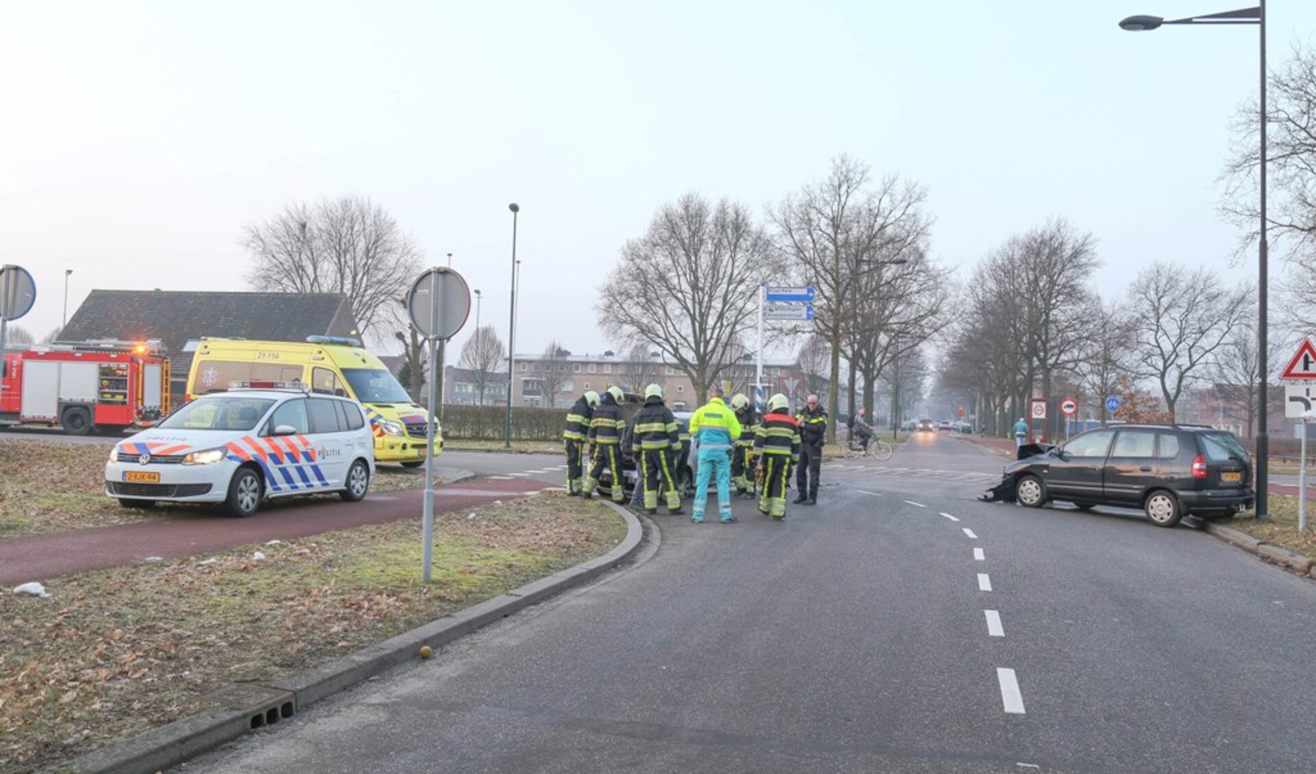 Ongeval in de Kloosterstraat in Oss. (Foto: Maickel Keijzers / Hendriks Multimedia)