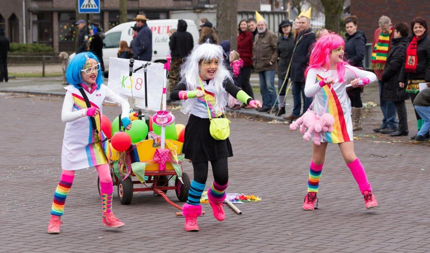 Carnavalsoptocht in Overloon. (foto: Albert Hendriks)