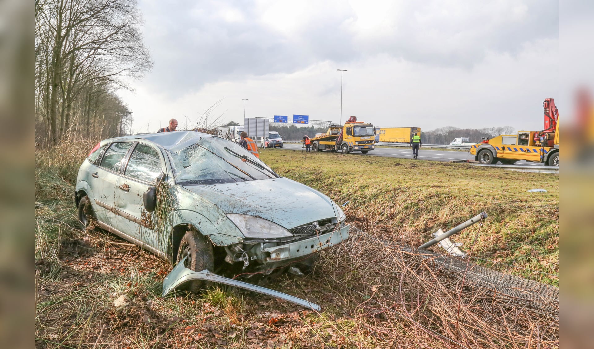 Ongeval op de A50. (Foto: Maickel Keijzers / Hendriks MultiMedia)