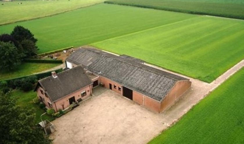 Een leegstaande boerderij. Volgens een raming van de ZLTO stoppen er tot 2030 in Brabant 4650 bedrijven.   