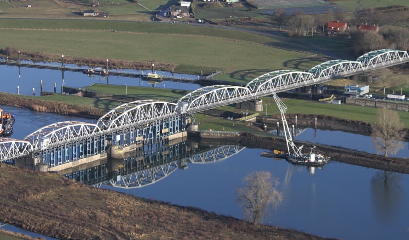 De stuw Grave. (foto: Rijkswaterstaat)