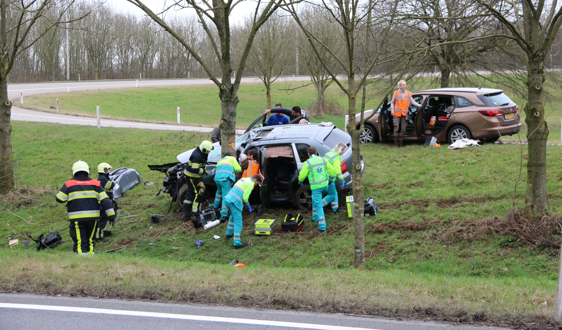Meerdere gewonden bij ongeluk op toerit A77-A73 bij Rijkevoort. (foto: SK-Media)
