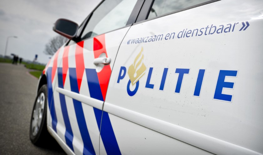 Vrouw uit Grave (45) op heterdaad betrapt bij vernieling auto.