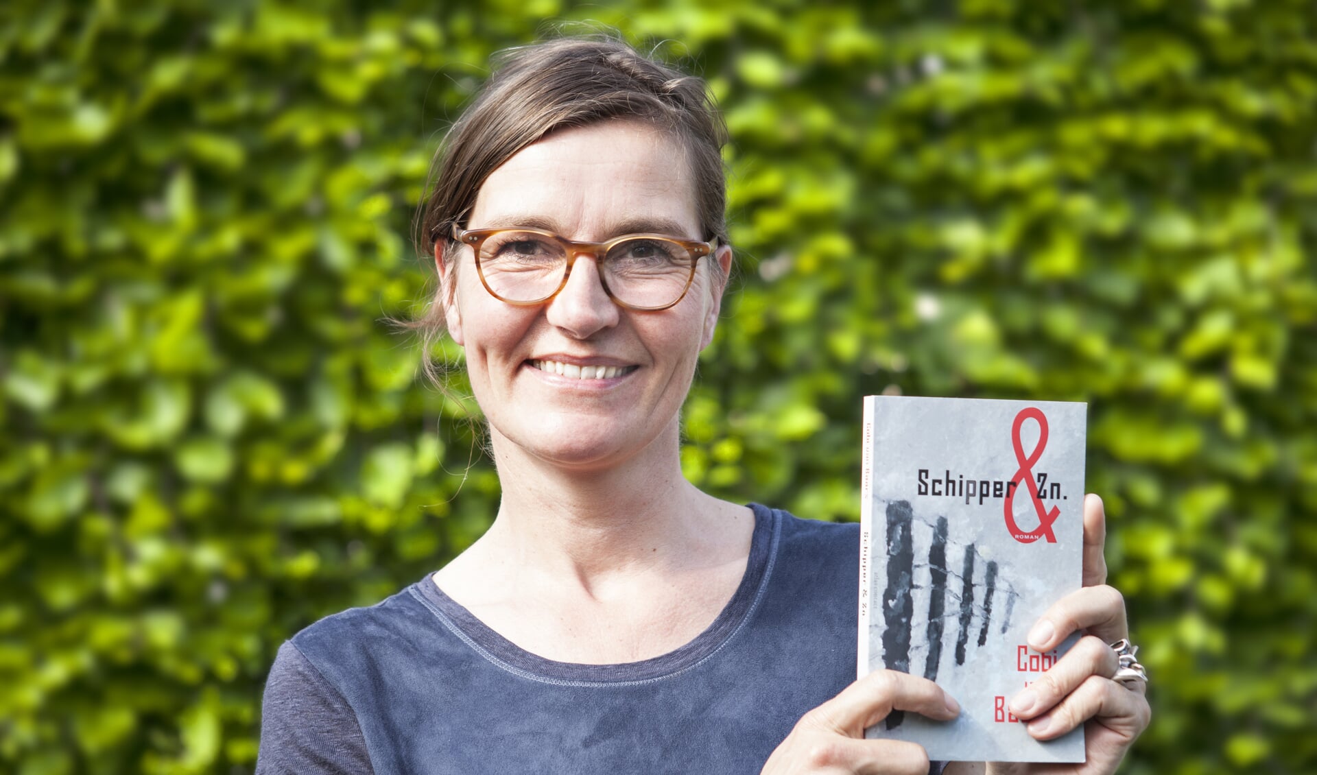 De Cuijkse schrijfster Cobi van Baars zag onlangs haar debuutroman 'Schipper & Zn.' uitgebracht worden. 