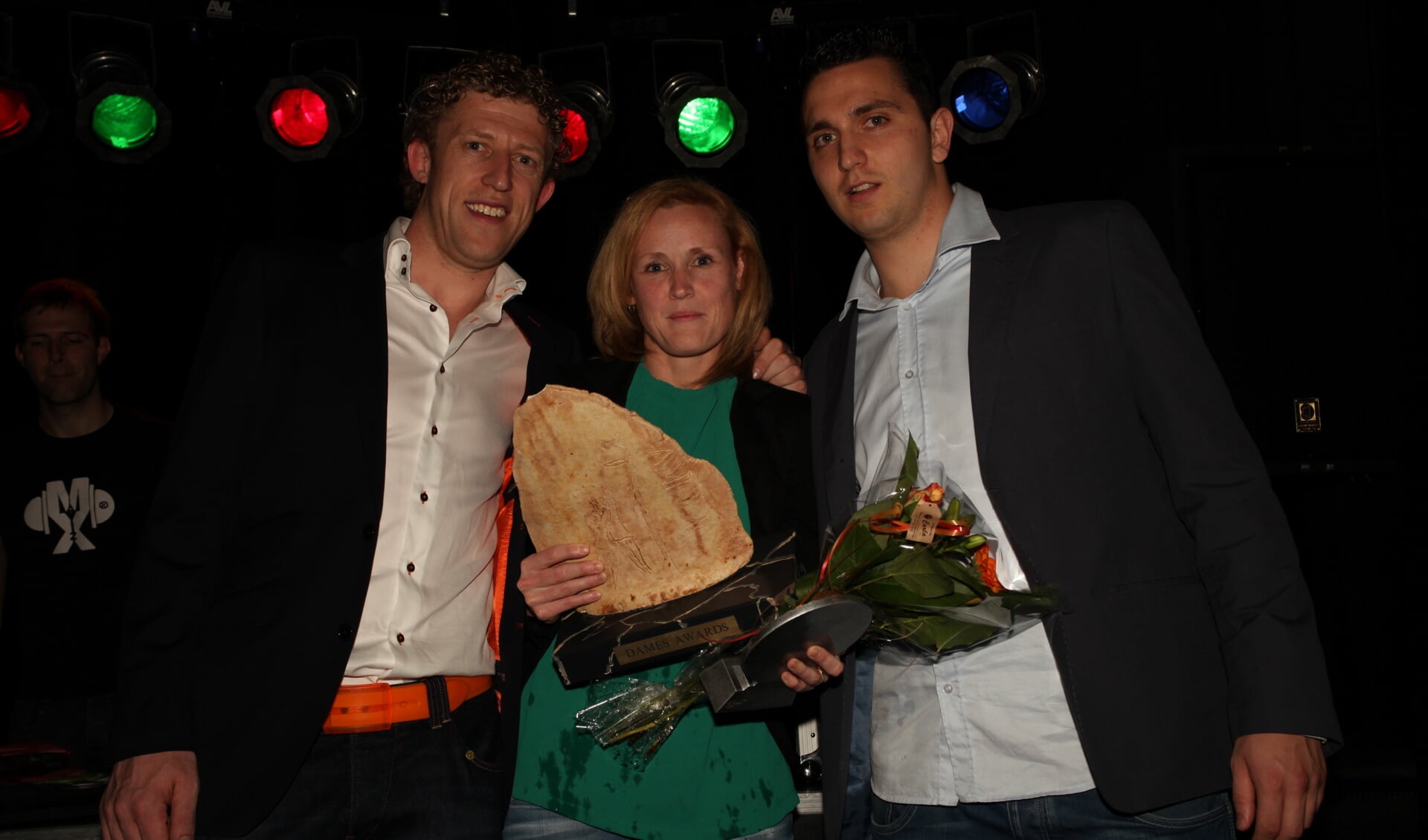 Monique van der Ven met een van haar vele prijzen (Foto Peter Kuijpers)