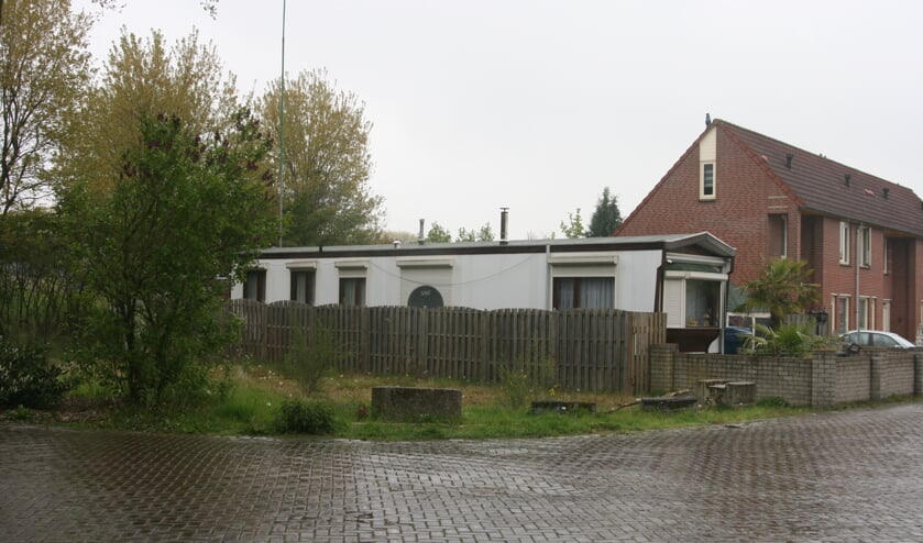 De vrije standplaats naast de woonwagen van Diana Maquiné.