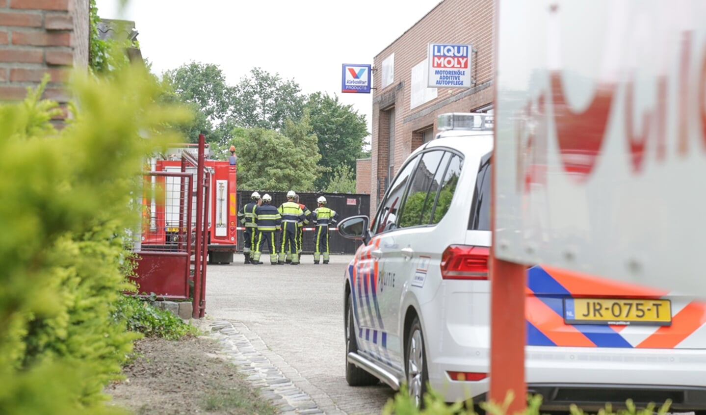 Het ongeval gebeurden op de Osseweg in Berghem ( Foto's : Maickel Keijzers / Hendriks Multimedia )