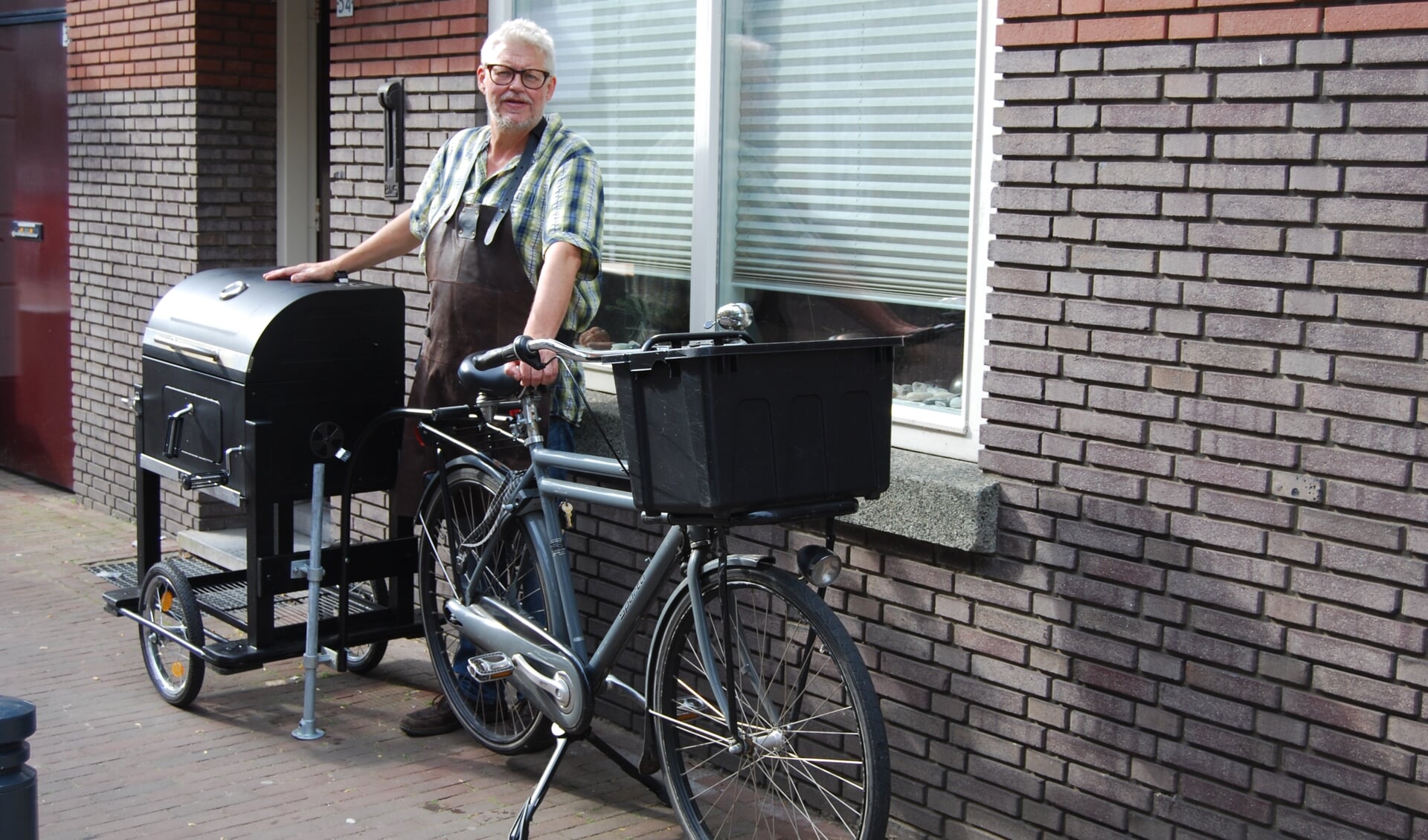 De Barbecue Bike Boxmeer van Fred Verhees, klaar voor gebruik. 