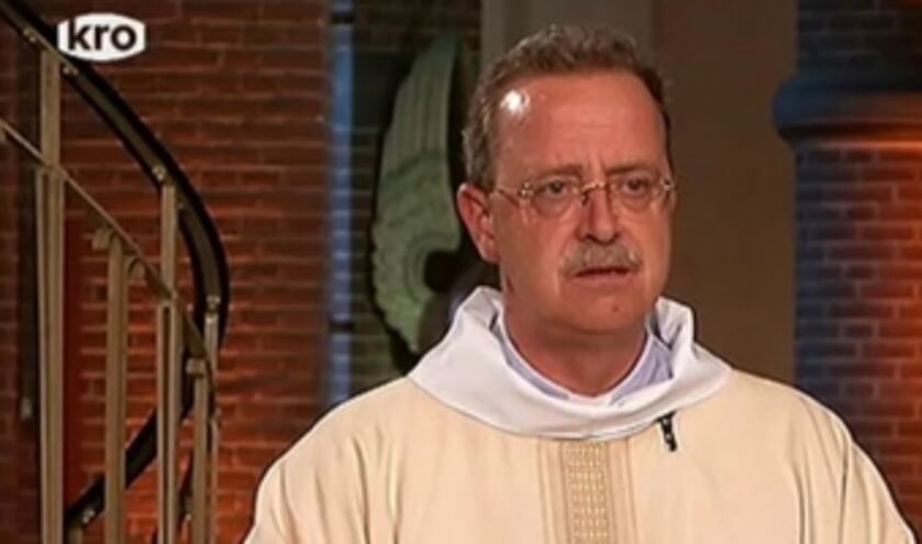 Pastoor van Osch. Beeld: KRO.