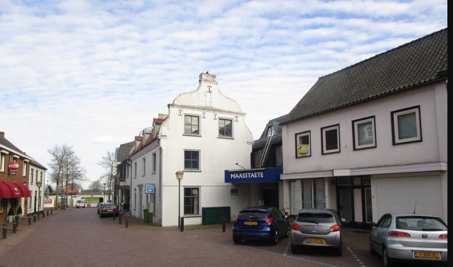 Rechts aan de Maasstraat moet de Cuijkse servicebioscoop komen.