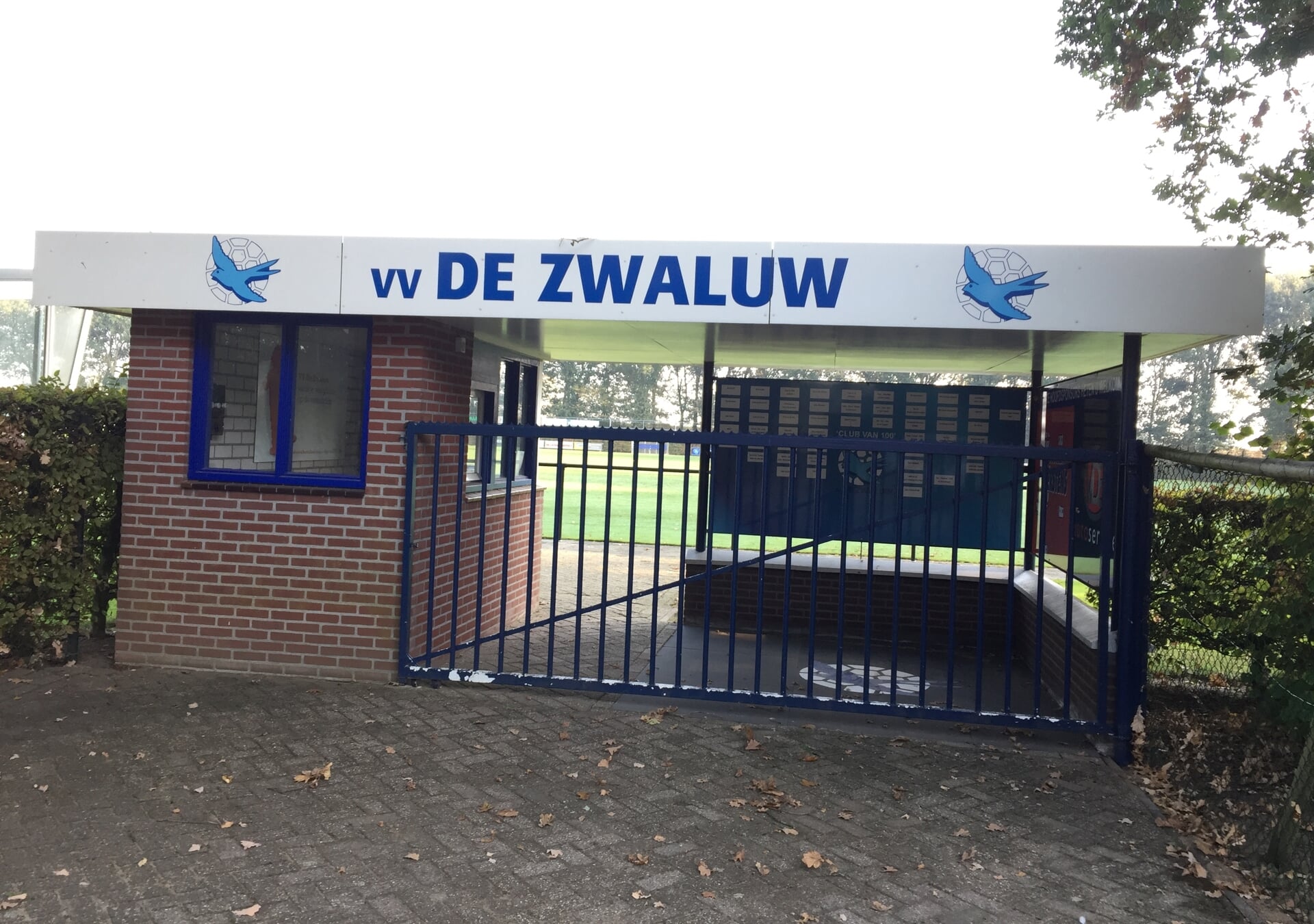 Voetbalvereniging De Zwaluw heeft onlangs 44.500 euro ontvangen voor verbouwing van de kleedlokalen.