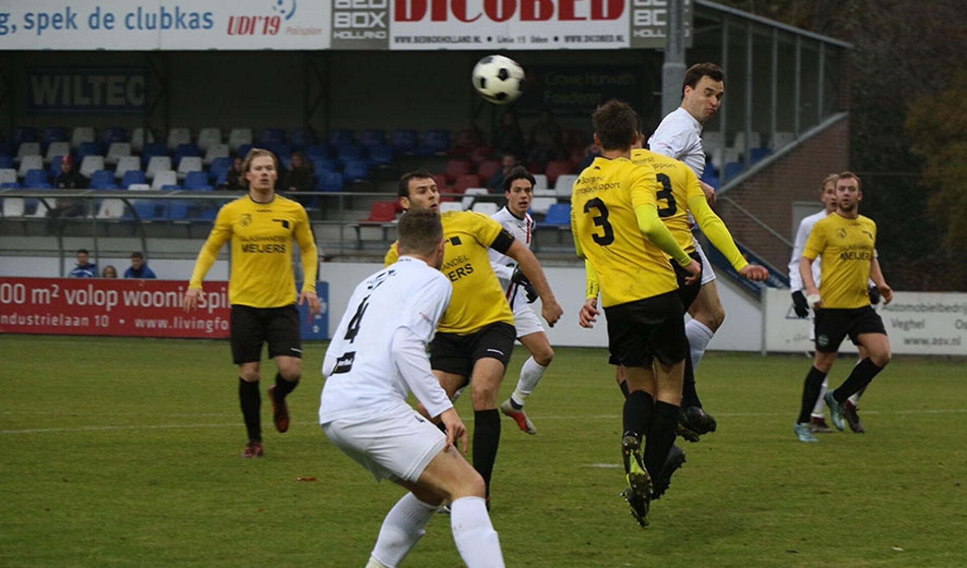 Wedstrijdbeeld uit UDI'19-SV Meerssen in het seizoen 2018-2019. 