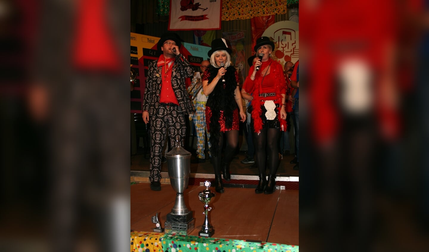 Overtuigende winnaars tijdens Maaslands Carnavals Liedjes Festival