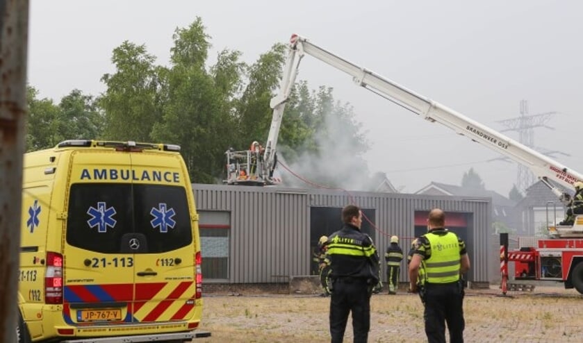 De brand in de Habsburgstraat. (Foto: Maickel Keijzers / Hendriks MultiMedia)