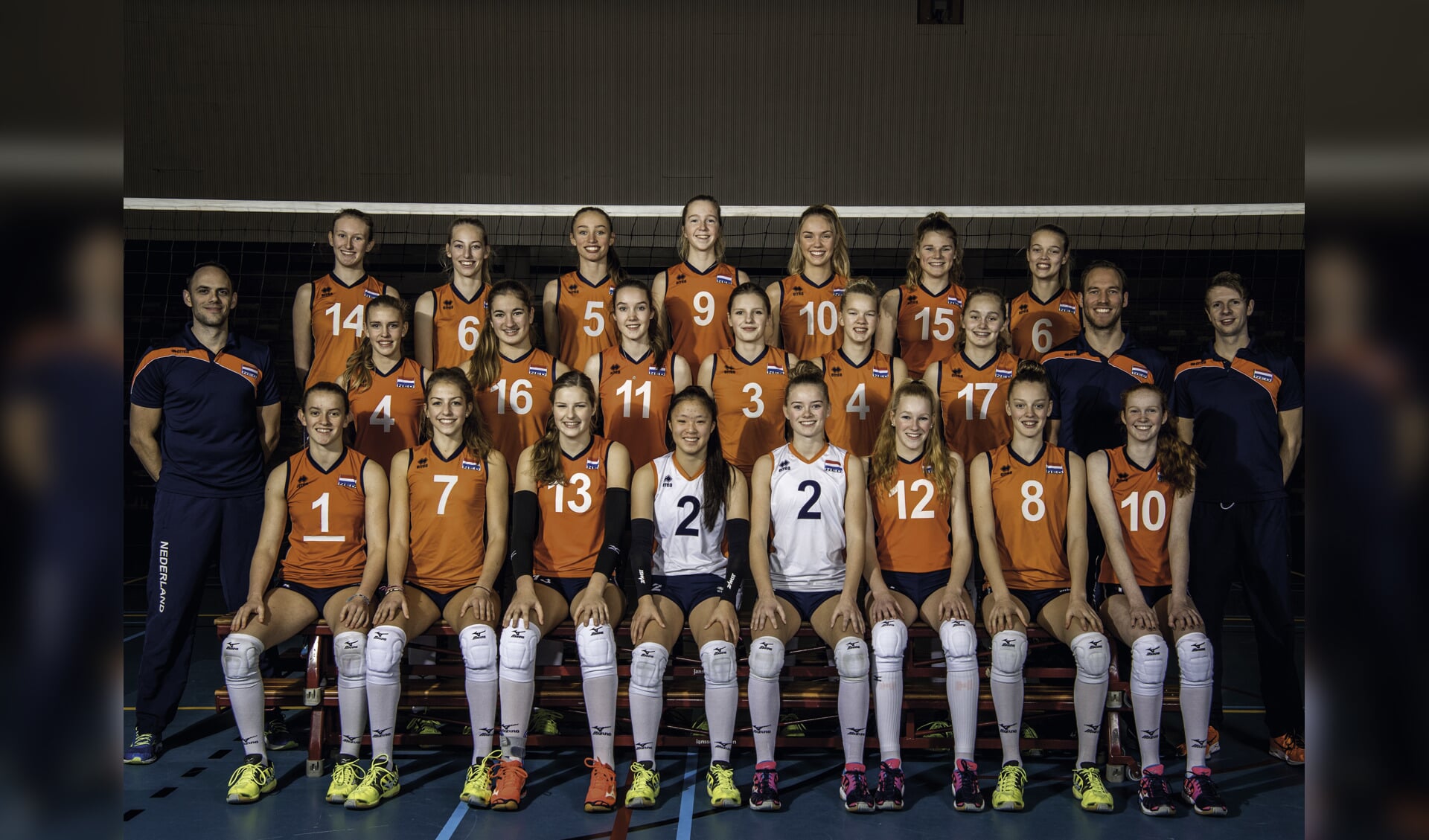 Teamfoto van de jeugd van Oranje. 