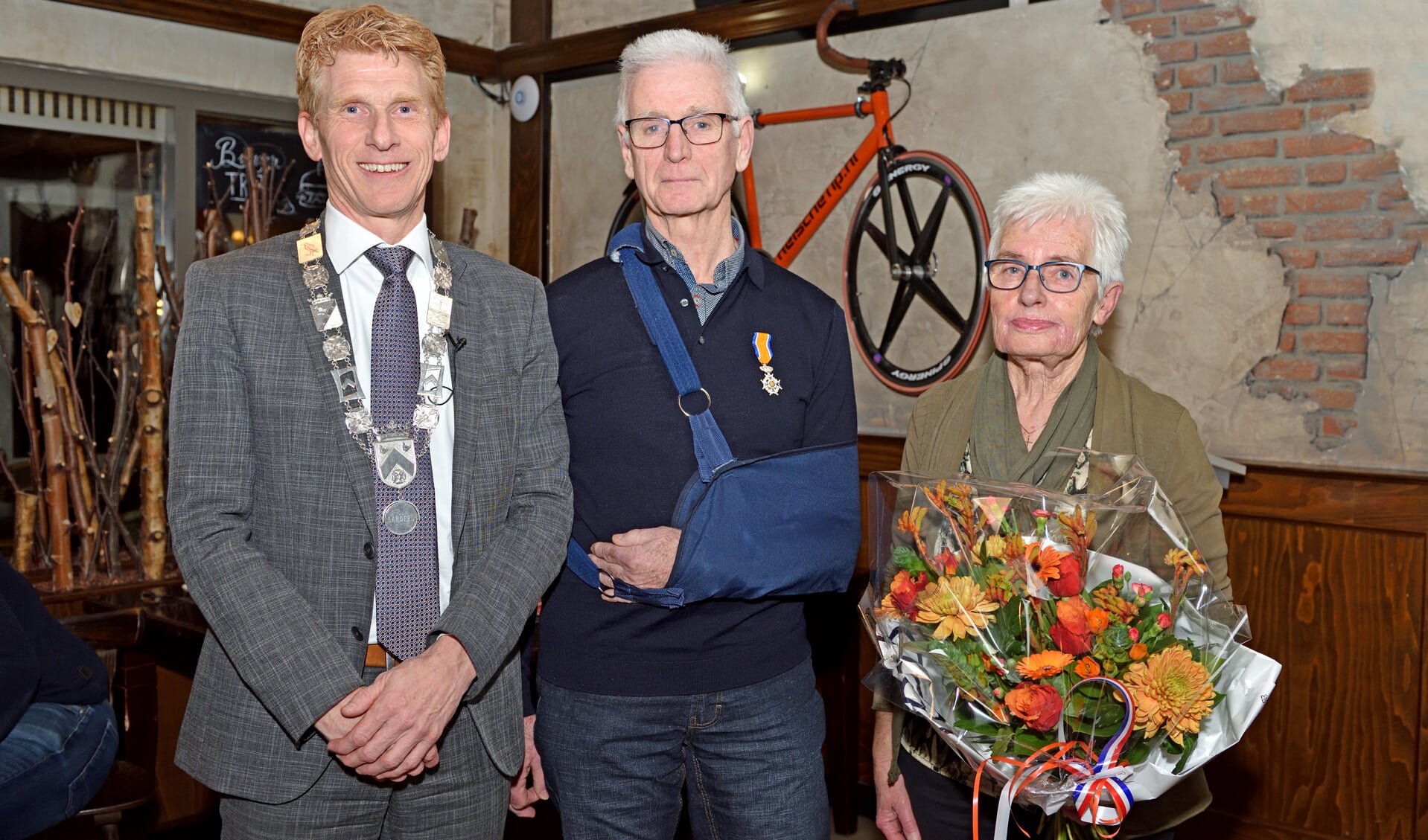 Burgemeester Bakermans, Ton Zegers en zijn vrouw (foto: Landerdfotografie.nl)