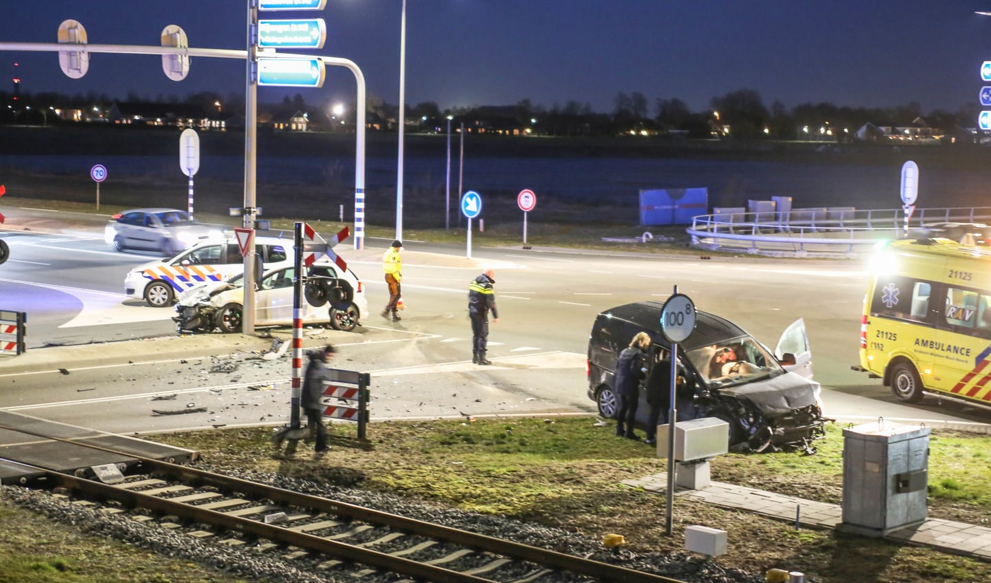 Het ongeval gebeurde op de Weg van de Toekomst ( Foto's : Maickel Keijzers / Hendriks Multimedia ) 