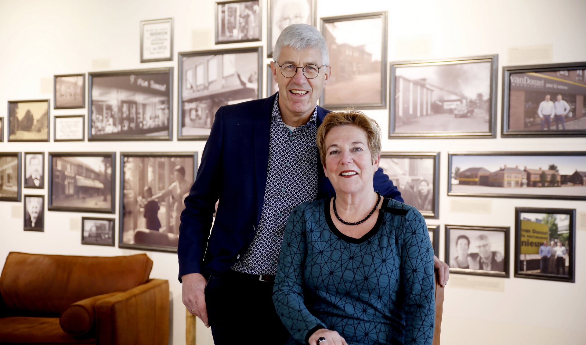 Ties en Gerdie van Donzel nemen na 43 jaar afscheid van de zaak (foto: Nicole Zorner)