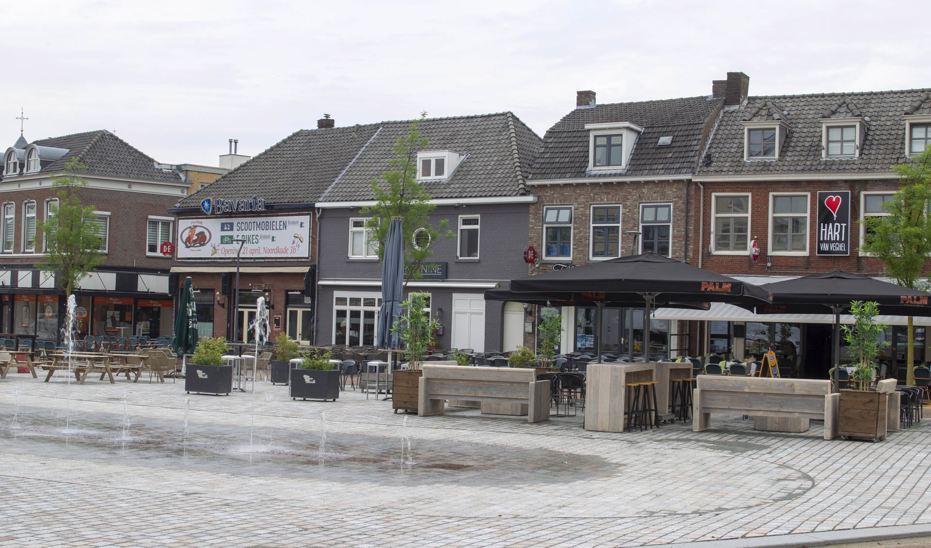 De Veghelse Markt in het centrum is onlangs compleet gerenoveerd. 