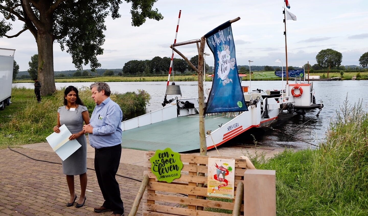 Vegetarisch dineren op het Pontveer van Cuijk. (Foto: Ten Haaf Fotografie)