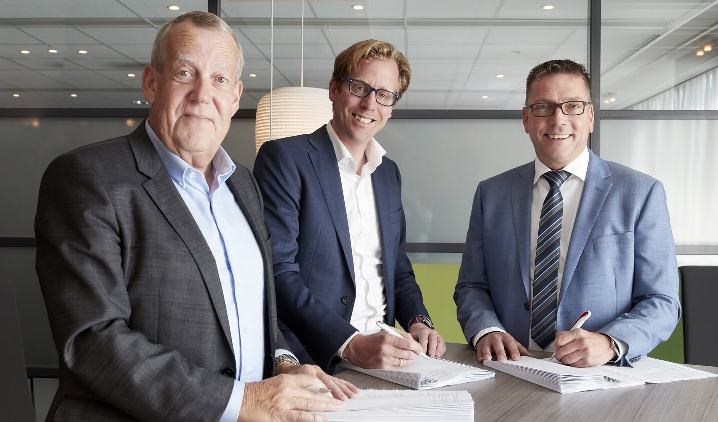 Voormalig wethouder Harry van Rooijen (Meierijstad), Gedeputeerde Christophe van der Maat en wethouder Franko van Lankvelt (Maashorst) tekenden in 2018 de bestuursovereenkomst.