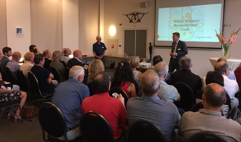 De gemeente Cuijk wil burgers meer directe zeggenschap geven en gaat daarom op donderdag 20 september een Burgerberaad organiseren. (foto: Martijn Schwillens)