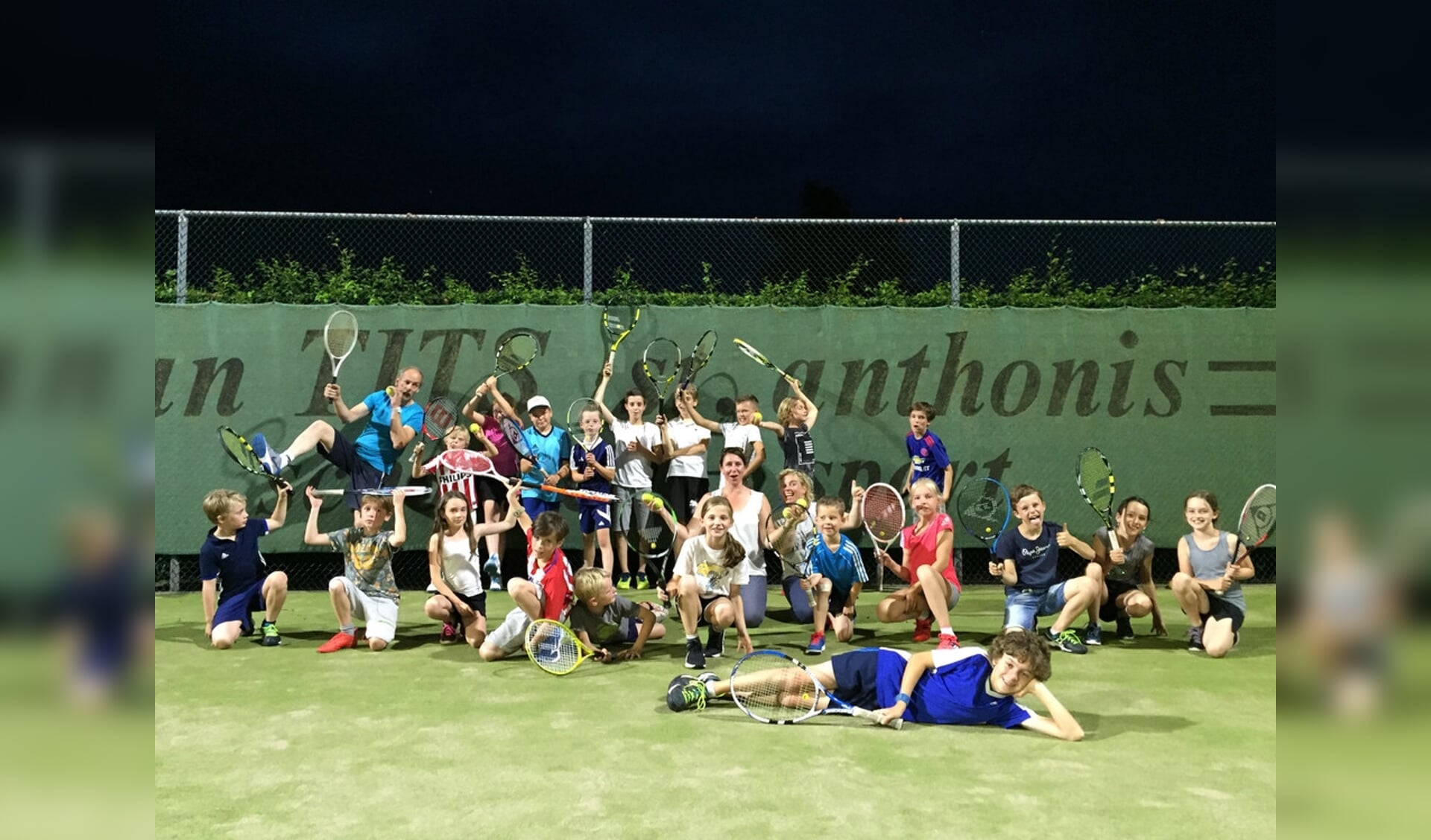 Tennisvereniging Sint Tunnis ontvangt net zoals Muziekvereniging Cecilia een subsidie in het kader van Vitale Kernen. 