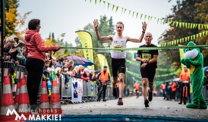 Niels Theloosen won de tiende editie.