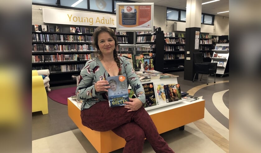 Met maar liefst 26 boeken voor kinderen van alle leeftijden siert Ineke Kraijo menig bibliotheekkast. Onlangs verscheen haar nieuwste boek 'Lieke turnt voor publiek'.