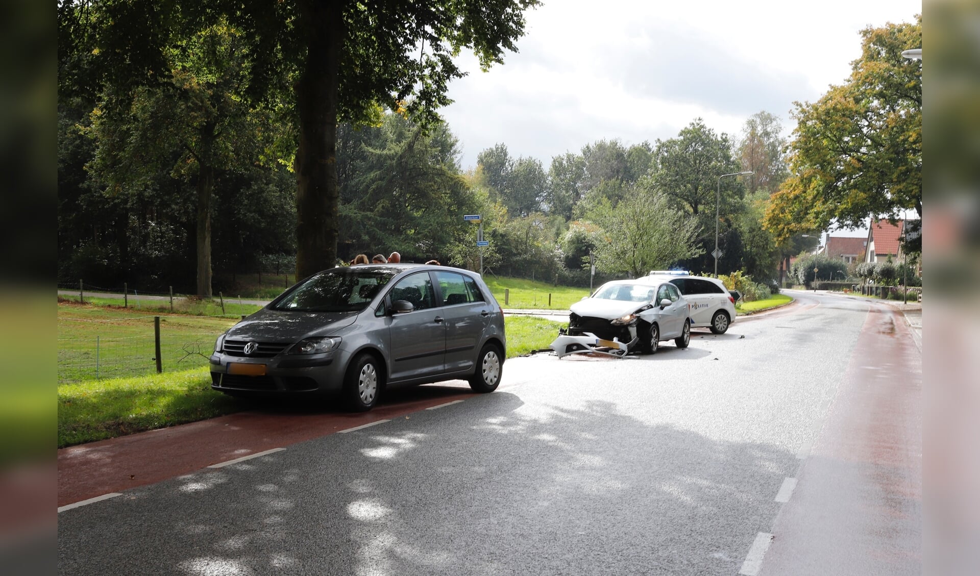 Ongeluk op de Zwarteweg in Milsbeek, niemand raakte gewond.