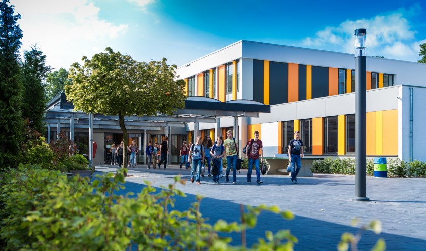 De wijkraden houden een informatiemarkt bij het Elzendaalcollege in Boxmeer.