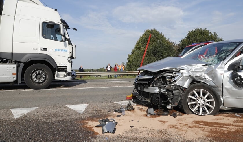 Vrouw gewond bij aanrijding op de Brabantweg in Gennep.