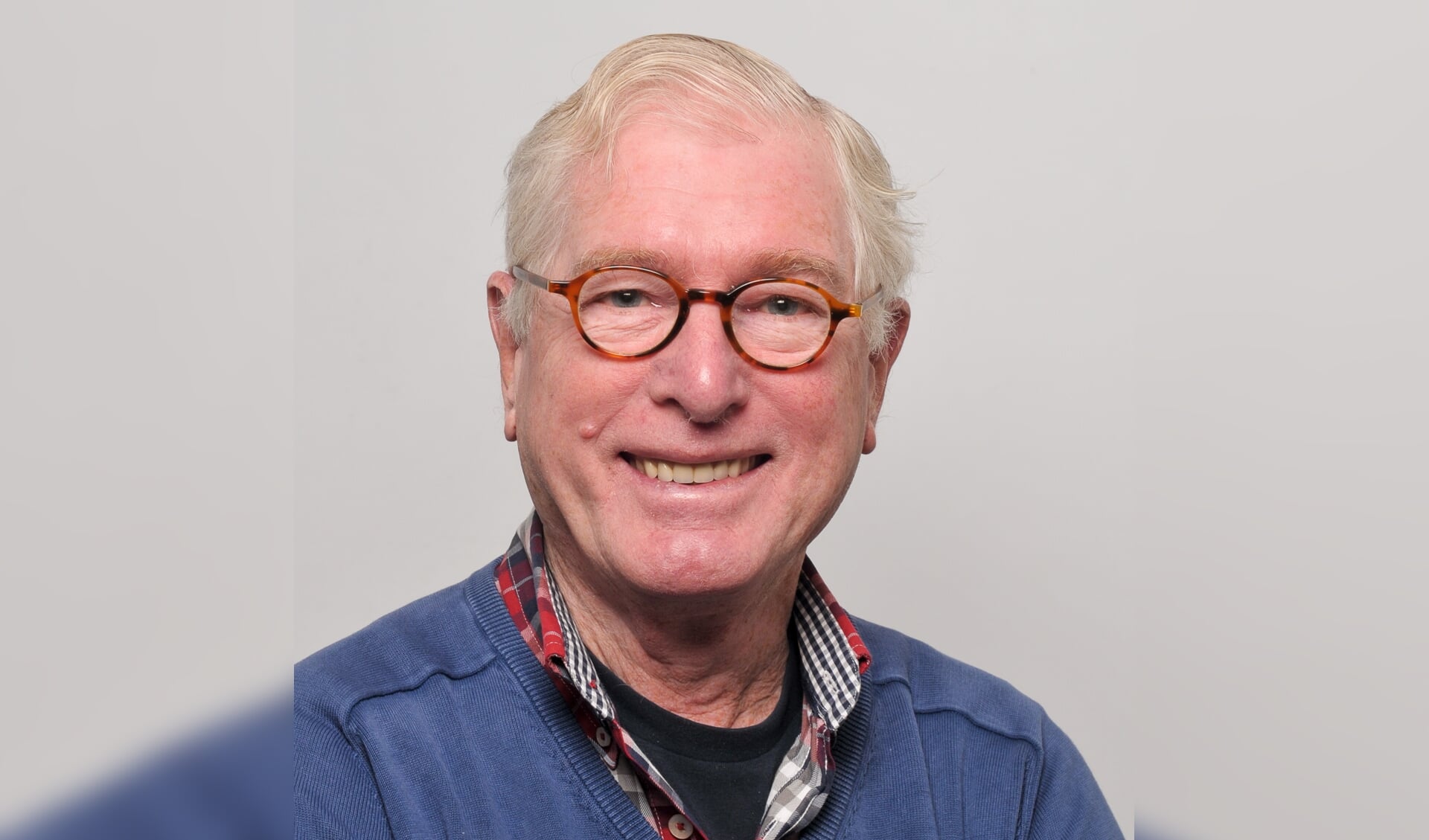 Louk Hombergen alias Van Veldeke, columnist van de Seniorenpagina SWOC.