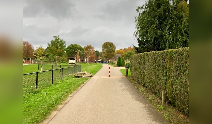 De populaire sluiproute via de Heeswijk is per heden afgesloten voor snelverkeer.