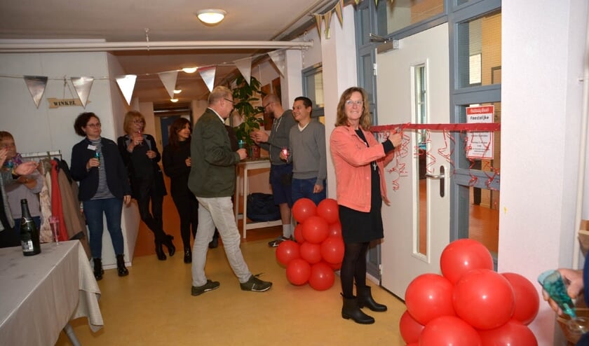 De nieuwe ruimte werd feestelijk geopend.
