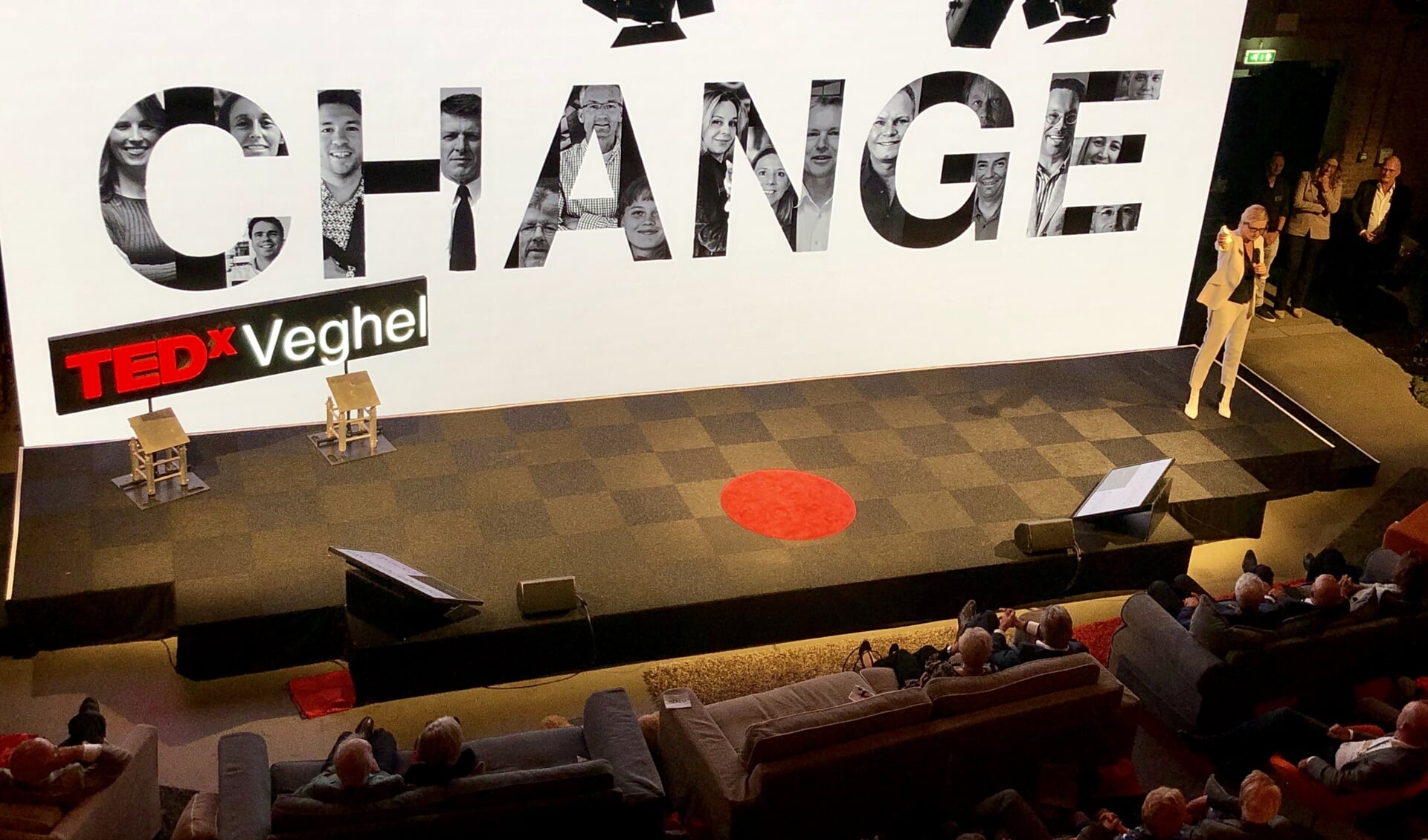 De drijvende kracht achter TEDxVeghel sloot het evenement vrijdag in stijl af.