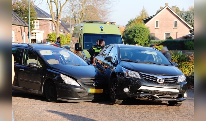 Botsing in Sint Anthonis: één lichtgewonde.