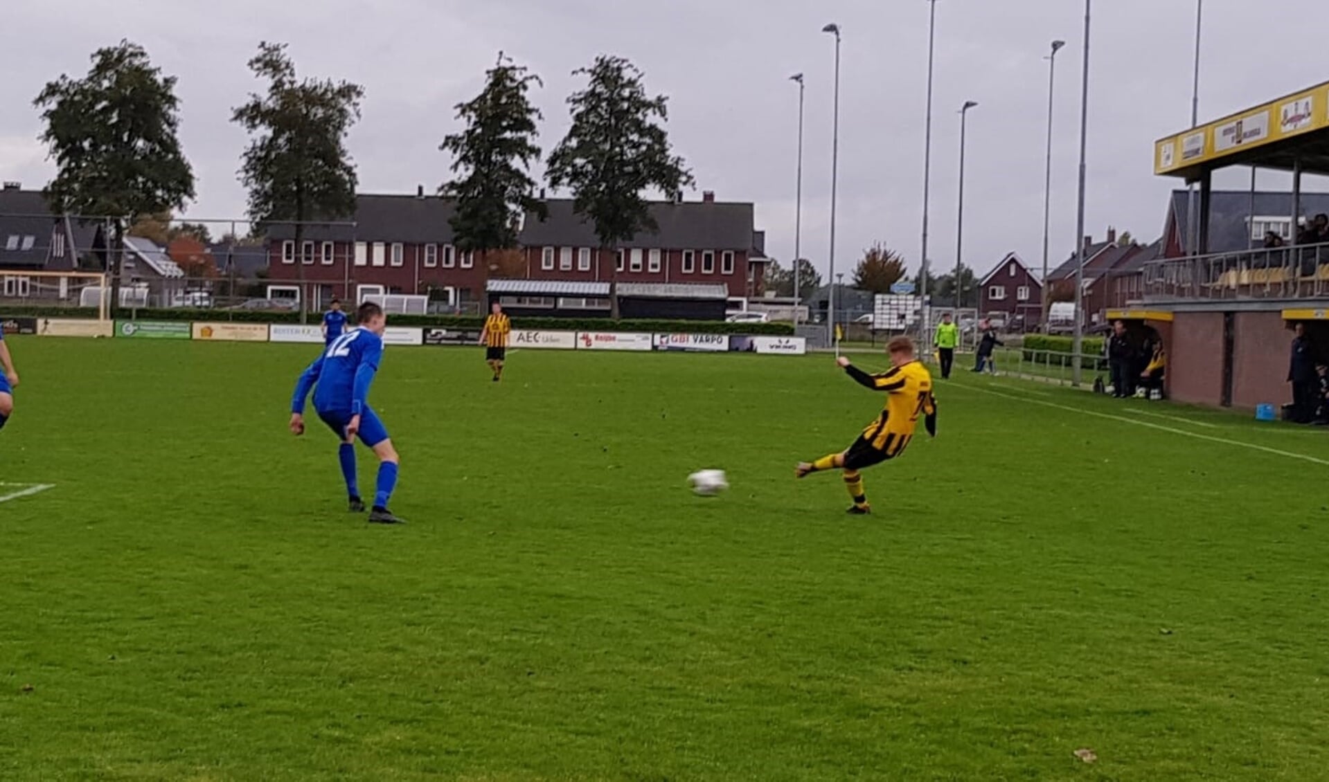 WHV en FC Uden speelden met 2-2 gelijk tegen elkaar.