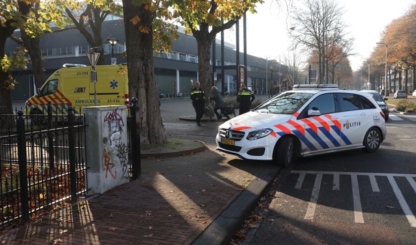 Ongeluk in de Raadhuislaan. (Foto: Gabor Heeres / Foto Mallo)