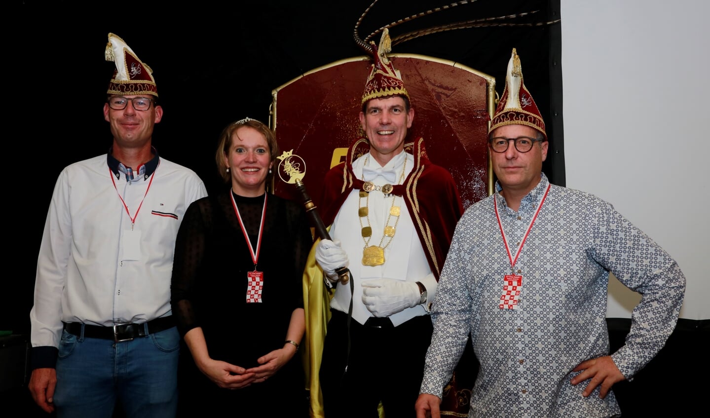 Prins Rudolf, Prinses Janneke en de adjudanten Wouter en Alwin van CV De Bokkerijers in Beers. (foto: Ronny Theunissen)