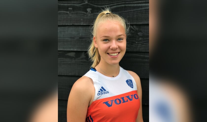 Anouk scoorde meteen in haar eerste interland.