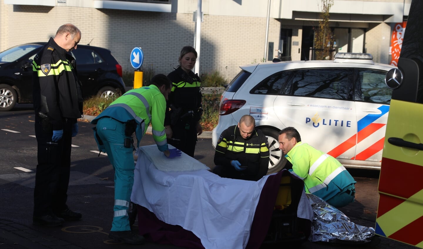 Ongeluk in de Raadhuislaan. (Foto: Gabor Heeres / Foto Mallo)