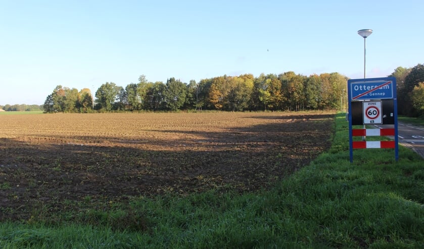 De plek aan de Goorseweg in Ottersum waar de nieuwbouw moet komen te staan.