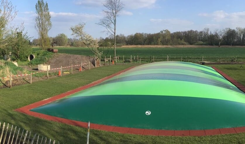 De airtrampoline bij Hullie